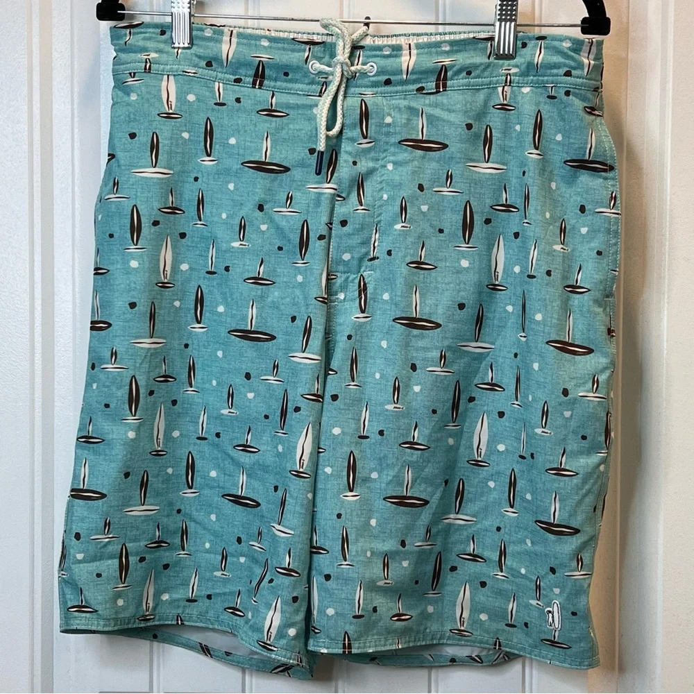 johnnie-O Surfboard Swim Trunks.‎ XL Boys.